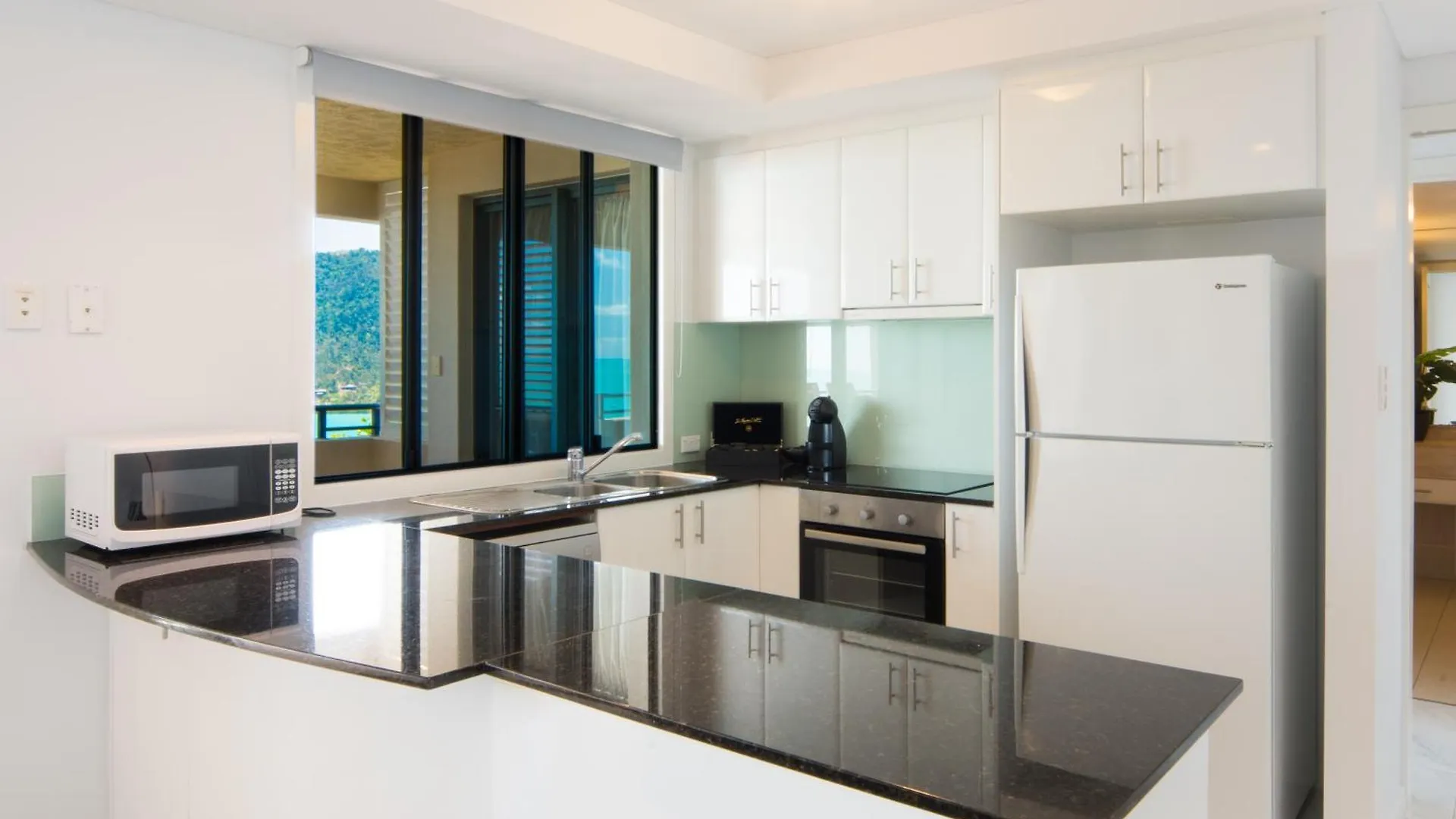 Pinnacles Airlie Beach 0*,  Australia